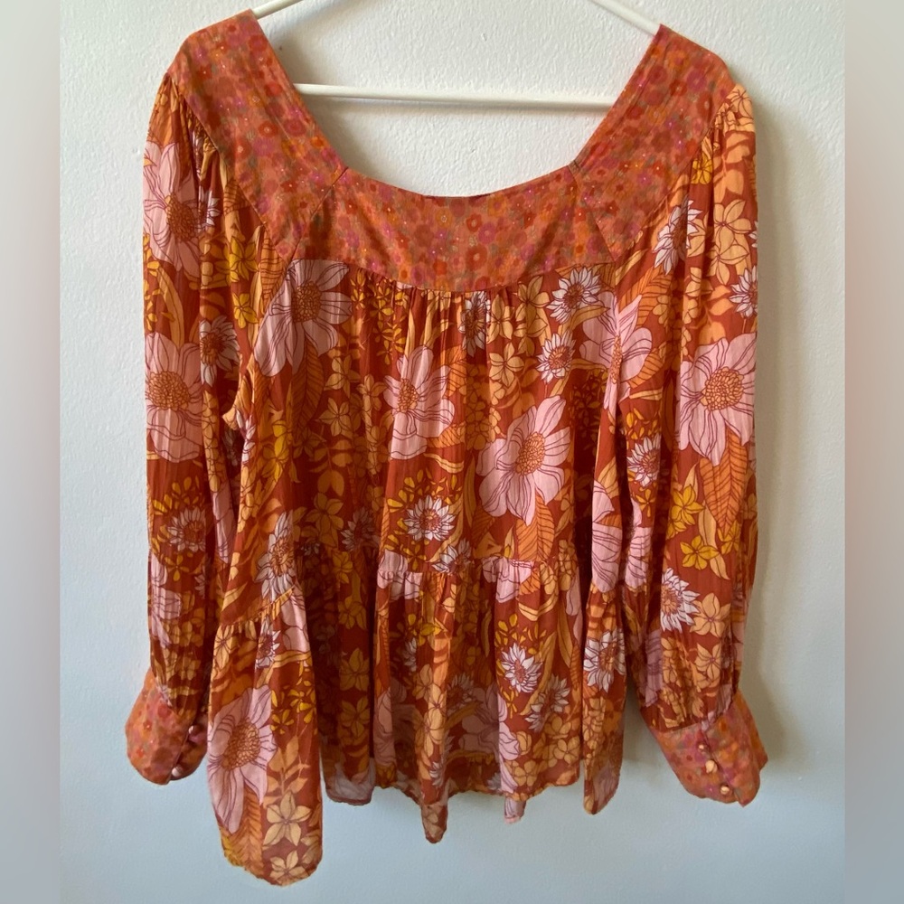 American eagle Floral Orange and Pink Women's Top M